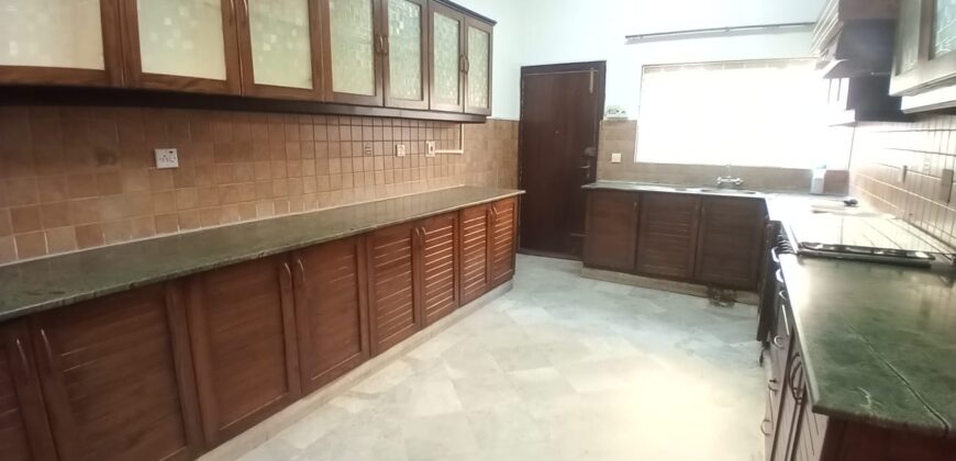 5 bedroom house for rent in F-8