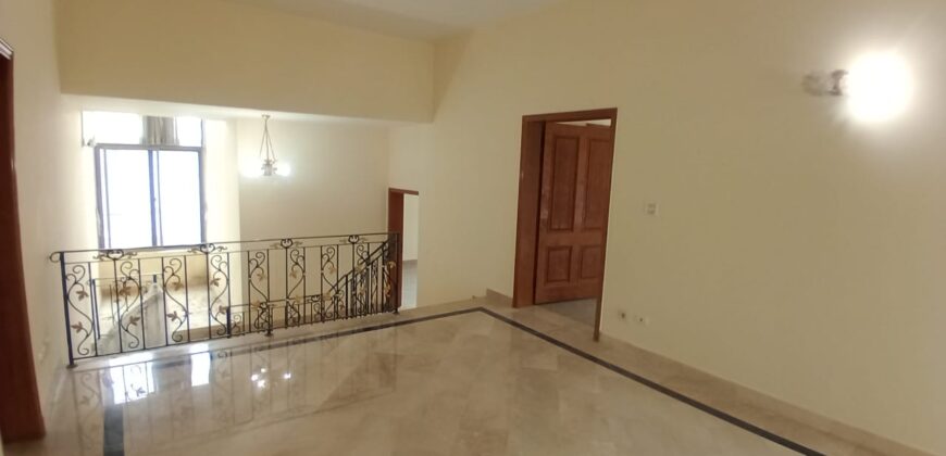 5 Bedrooms for rent in F-7