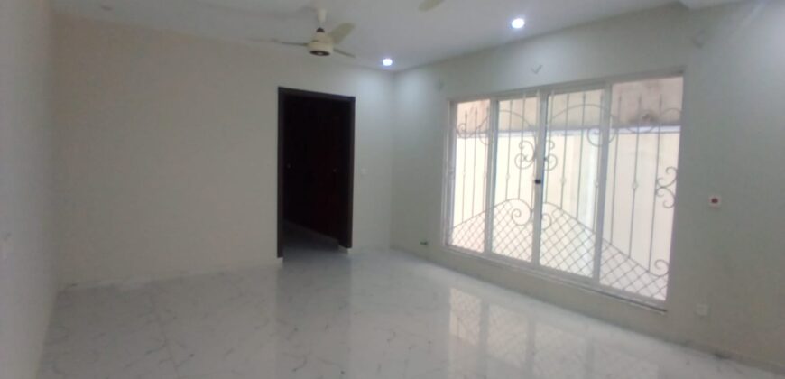 6 bedroom for rent in F-8