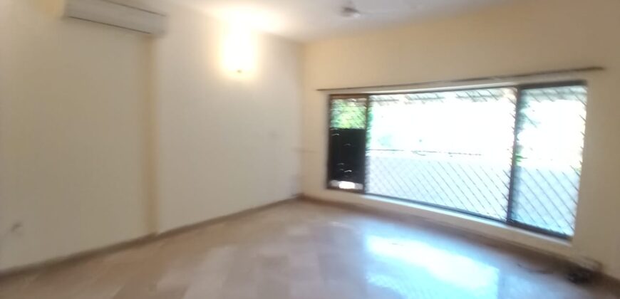 5 bedroom for rent in F-7