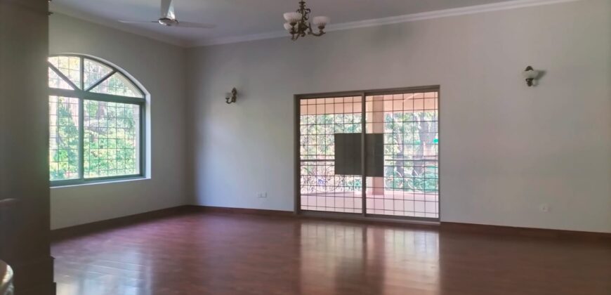 5 bedroom for rent in F-2